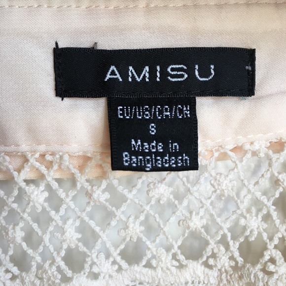 Blush Lace Sleeveless Blouse - Picture 9 of 9